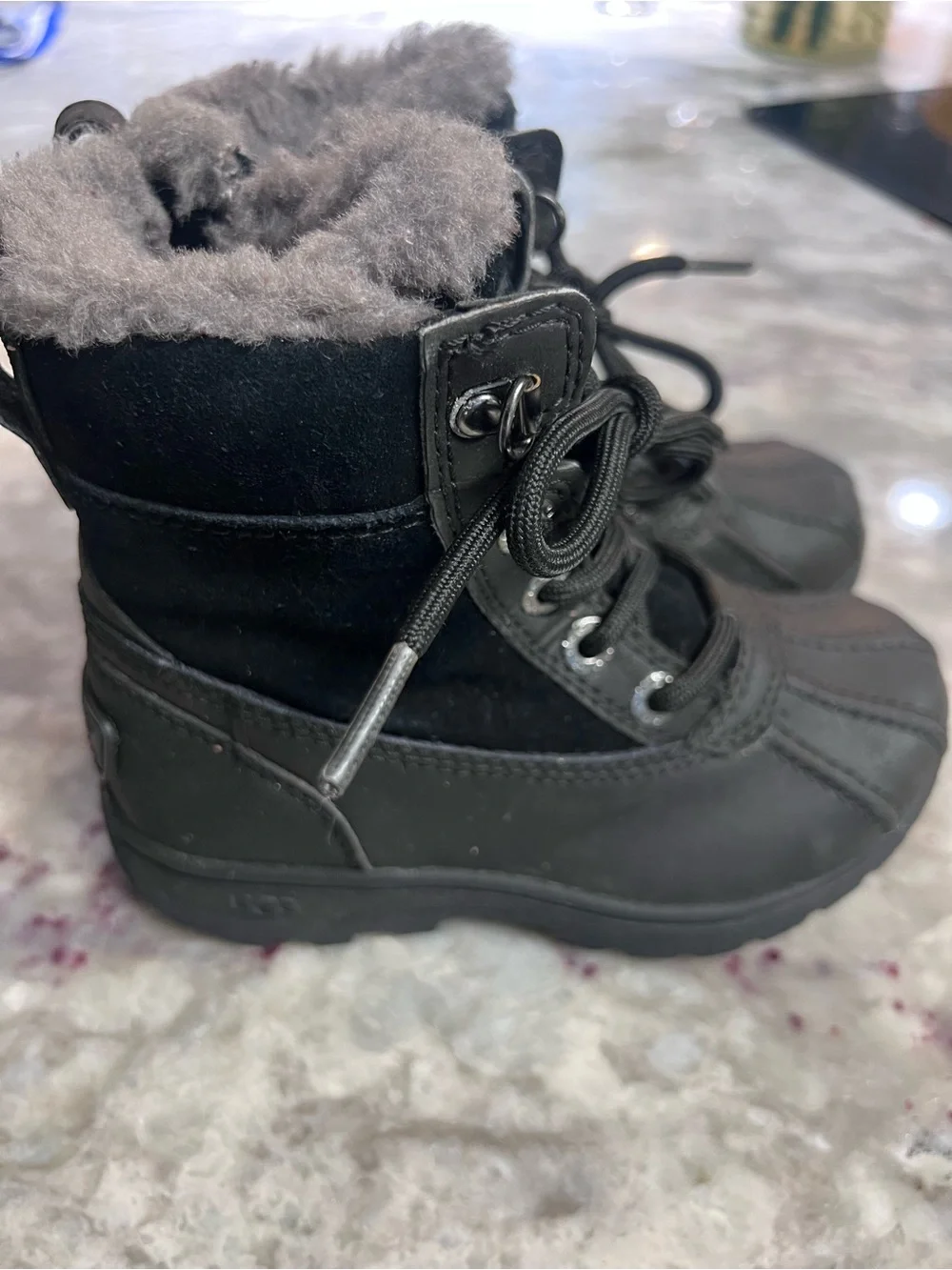 UGG Waterproof Winter Snow Boots Kids Size 10 Black Faux Fur Lined Lace Up Zip